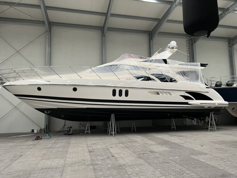 Azimut 55